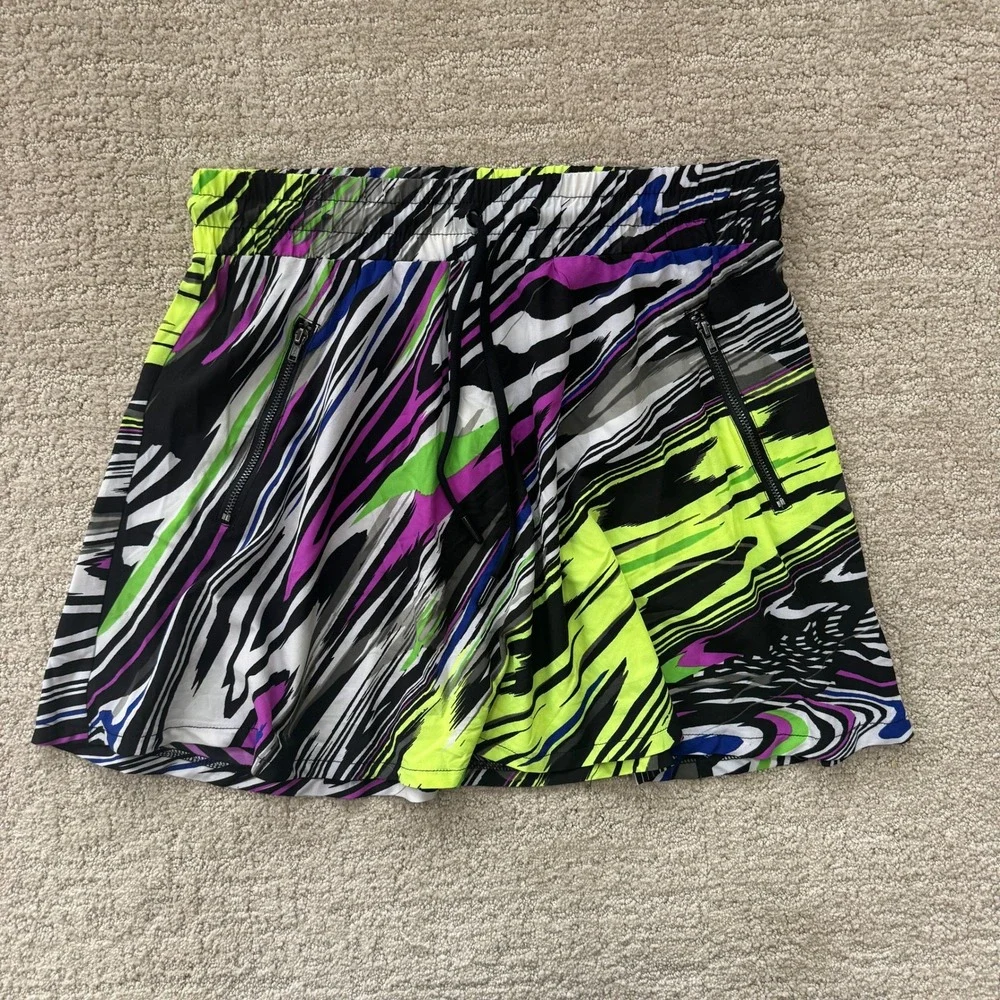 Fabletics Mikah Abstract Neon Swirl Athletic Skirt Zip Pockets Size Small EUC